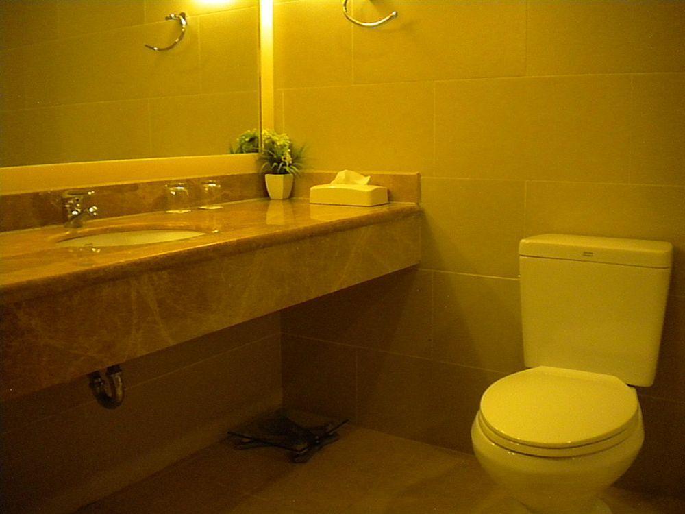 Hanting Hotel Shanghai Caohejing Yishan Road Extérieur photo